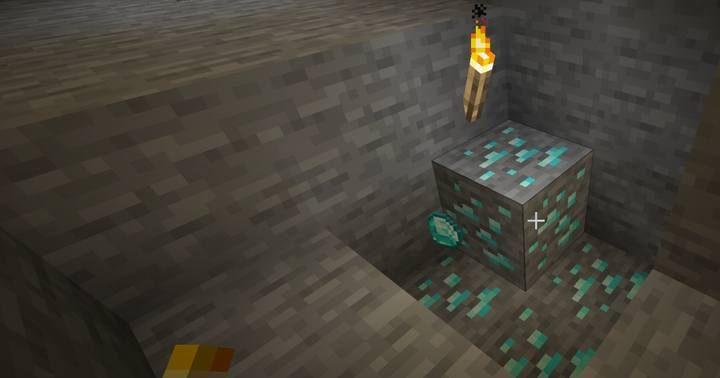 Diamenty służą także do wybudowania niektórych rzadkich obiektów oraz zbroi - Minecraft: Diamenty - jak znaleźć? Skuteczne metody - Minecraft - poradnik do gry