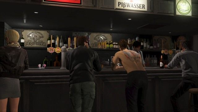 By móc korzystać ze wszystkich dobrodziejstw gry, potrzebujesz dużo gotówki - GTA Online: Napady (DLC) - podstawy - GTA Online - poradnik do gry