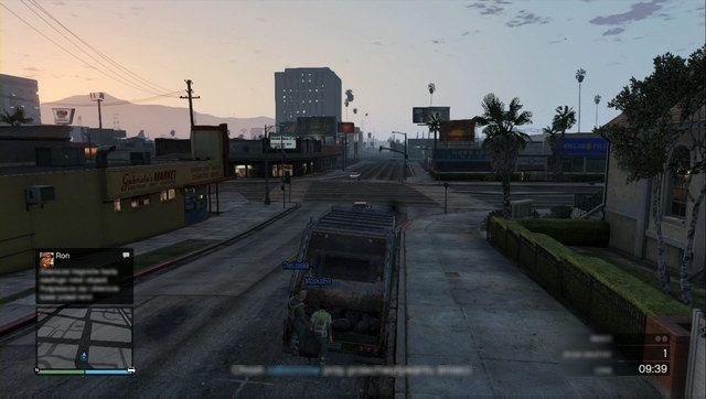 Śmieciarka nie jest zbyt szybka, używaj bocznych uliczek, by zgubić pościg gangu - GTA Online: Napad 4 - Seria A - Fundusze/Series A - Funding | Napady DLC - GTA Online - poradnik do gry