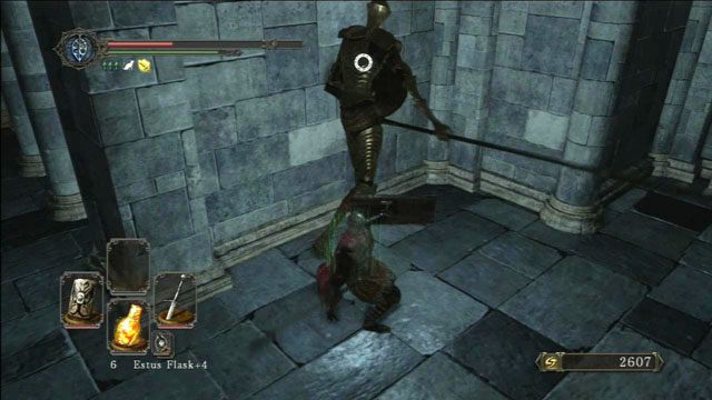 Pokonaj Ruins Sentiels - Drangleic Castle - dziedziniec - Dark Souls II - poradnik do gry