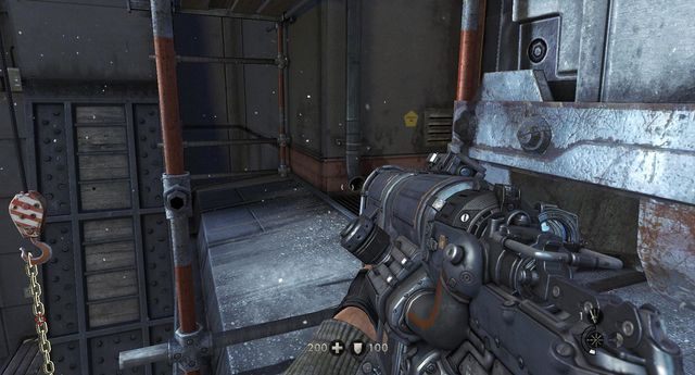 Pod tą rynną, koło miejsca gdzie możesz przestrzelić łańcuch - Powrót do London Nautiki | Sekrety w Wolfenstein The New Order - Wolfenstein: The New Order - poradnik do gry