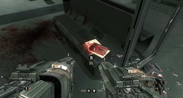 Na ławce, w dużej sali - Powrót do Sztabu Trupiej Główki | Sekrety w Wolfenstein The New Order - Wolfenstein: The New Order - poradnik do gry