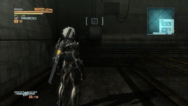 Na wprost nośnik danych. - R-01 Coup dEtat | Kampania - opis przejścia Metal Gear Rising Revengeance - Metal Gear Rising: Revengeance - poradnik do gry