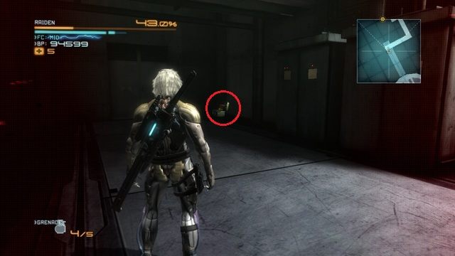 Komputer VRM, tuż przed walką z bossem. - R-04 Hostile Takedown | Kampania - opis przejścia Metal Gear Rising Revengeance - Metal Gear Rising: Revengeance - poradnik do gry