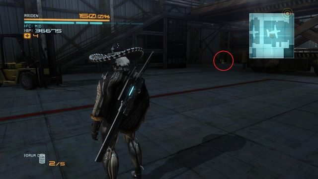 Ostatni w grze komputer VRM. - R-07 Assassination Attempt | Kampania - opis przejścia - Metal Gear Rising: Revengeance - poradnik do gry