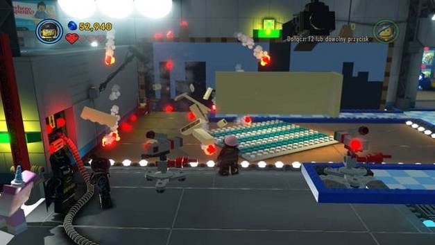 Zniszcz obraz ze złotą ramą - Serwus, tu serwis | Wątek fabularny w LEGO Przygoda gra wideo - LEGO Przygoda gra wideo - poradnik do gry