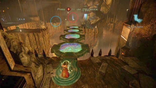 Na czerwono zaznaczona Skrzynia Bólu, na niebiesko mechanizm, dzięki któremu możesz ją zebrać - Misja 2 - The Three Gorgons | Kampania - opis przejścia - Castlevania: Lords of Shadow 2 - poradnik do gry
