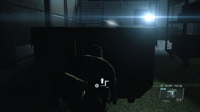 Przejdź za budynkiem - Uwolnij Paz - Metal Gear Solid V: Ground Zeroes - poradnik do gry