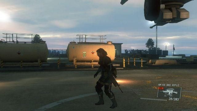 Biegnij do celu, po czym osłaniaj go - Intel Operative Rescue - Metal Gear Solid V: Ground Zeroes - poradnik do gry