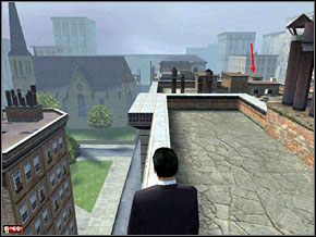 Dobiegamy do budki z niebieskim drzwiami - stamtąd powinniśmy już widzieć pierwszego policjanta - Misja 8 - Dziwka | Mafia The City of Lost Heaven - Mafia: The City of Lost Heaven - poradnik do gry