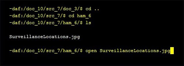 Kontynuuj poszukiwania do momentu, w którym po wpisaniu polecenia ls system poinformuje o obecności pliku SurveillanceLocations - Rozdział 5, część 2 - czynności do wykonania poza grą - Tajemnice inFamous (inFamous Paper Trail) - inFamous: Second Son - poradnik, opis przejścia, miasto