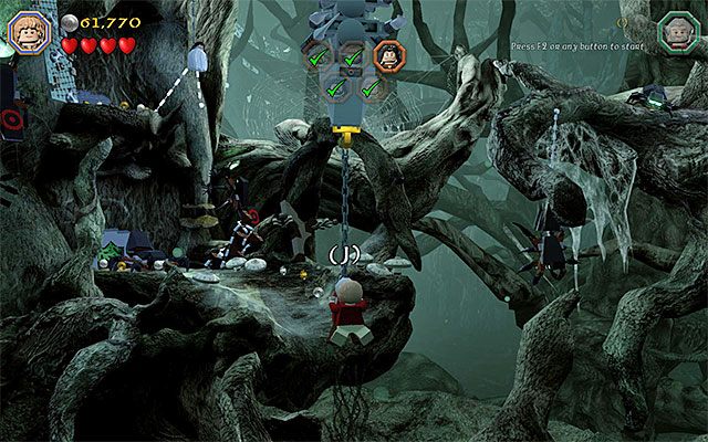 Musisz doskoczyć do zwisającego na łańcuchu Doriego - Etap 10 (Flies and Spiders) - Jaskinia pająków - LEGO The Hobbit - poradnik do gry