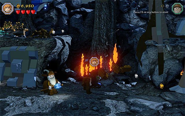 Podpal obiekty leżące przy drzewie - Etap 8 (Out of the Frying Pan...) - LEGO The Hobbit - poradnik do gry