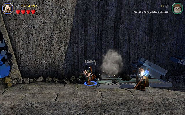 Z młota skorzystaj dopiero po dokończeniu budowy ścieżki - Etap 13 (Looking for Proof) - LEGO The Hobbit - poradnik do gry