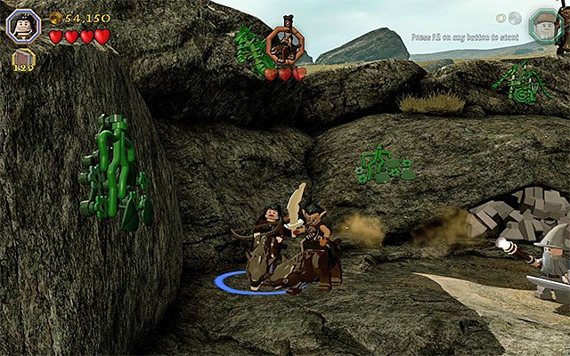 Możesz dosiąść warga i w ten sposób sprawniej pozbywać się kolejnych orków - Etap 5 (The Troll Hoard) - Spotkanie z orkami - LEGO The Hobbit - poradnik do gry
