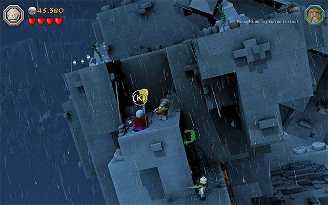 Miejsce, w którym musisz wysunąć kamienny blok - Etap 6 (Over Hill and Under Hill) - Wspinaczka po kamiennym olbrzymie - LEGO The Hobbit - poradnik do gry