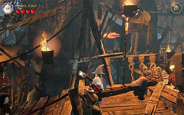 Belka musi zostać użyta do oczyszczenia okolicy z goblinów - Etap 7 (Goblin-town) - Ucieczka z Miasta Goblinów - LEGO The Hobbit - poradnik do gry