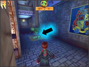 (SEKRET 4/7) Wbiegnij do drugiego korytarza po lewej, ogłusz ślimaka, pozbądź się ektoplazmy z wskazanego miejsca (jest po lewej) i przepchaj ślimaka na ukryte uprzednio pod ektoplazmą pole - Sala Treningowa Skurge | Nauka Skurge w Harry Potter i Komnata Tajemnic - Harry Potter i Komnata Tajemnic - poradnik do gry