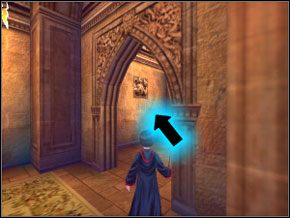 (SEKRET 1/10) Biegnij dalej i na zakręcie spójrz w lewo - otwórz ścianę zaklęciem, a w skrzyni znajdziesz kilka fasolek - W drodze do pokoju | Powitanie w Harry Potter i Komnata Tajemnic - Harry Potter i Komnata Tajemnic - poradnik do gry