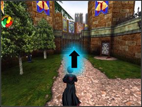 Warto wiedzieć, że dziedziniec za dnia to nie ta sama lokacja, gdzie byłeś wcześniej w nocy, gdyż tu sekrety liczą się osobno (ale karty - brązowe i srebrne - nie) - Trening Qudditch | Nauka Rictusempry w Harry Potter i Komnata Tajemnic - Harry Potter i Komnata Tajemnic - poradnik do gry