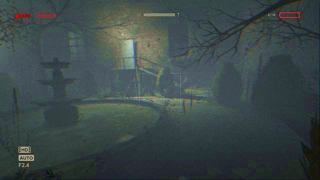 Koło fontanny leży dokument - Dokumenty | Przejście gry Outlast Whistleblower - Outlast: Whistleblower - poradnik do gry