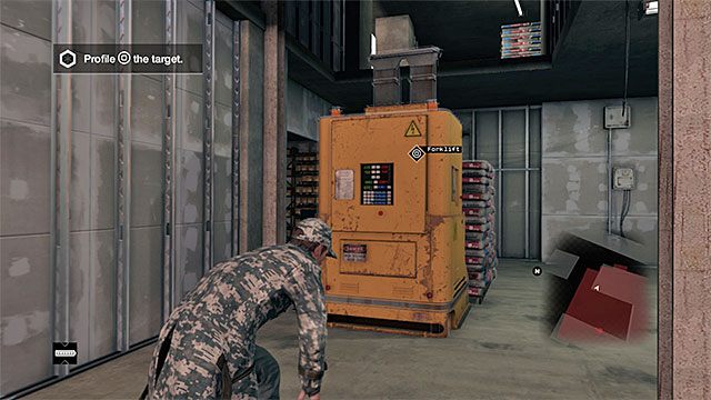 Wspinaj się na kolejne obiekty i zhakuj wózek widłowy - Kryjówki - Parker Square | Kryjówki gangów Watch Dogs - Watch Dogs 1 - poradnik do gry