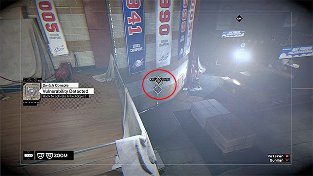 Wespnij się na kontener, przeskocz nad balustradą i podejmij próbę otwarcia niebieskich drzwi - Misja 1 (Bottom of the Eighth) | Główne misje - Akt I | Solucja Watch Dogs - Watch Dogs 1 - poradnik do gry