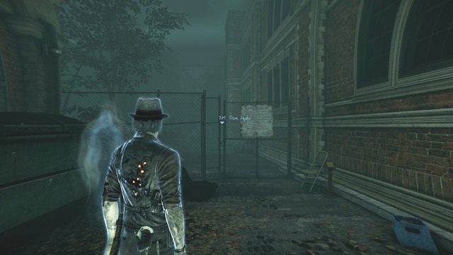 Za tym ogrodzeniem znajduje się Dom Sądu. - Rozdział 8 - Kryjówka Dzwonnika | Śledztwa główne | Murdered Śledztwo Zza Grobu - Murdered: Śledztwo Zza Grobu - poradnik do gry