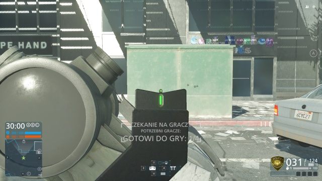 Dodatkowy celownik mechaniczny jest zamontowany pod kątem 45 stopni i umożliwia namierzanie bliskich celów, nawet za pomocą broni wyposażonych w lunetę - Akcesoria | Dodatki do broni w Battlefield Hardline - Battlefield Hardline - poradnik do gry