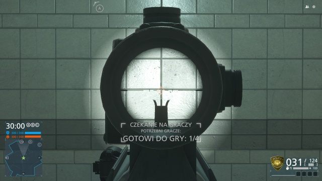 Latarka taktyczna różni się od zwykłej tym, że świeci się tylko w momencie celowania - Akcesoria | Dodatki do broni w Battlefield Hardline - Battlefield Hardline - poradnik do gry