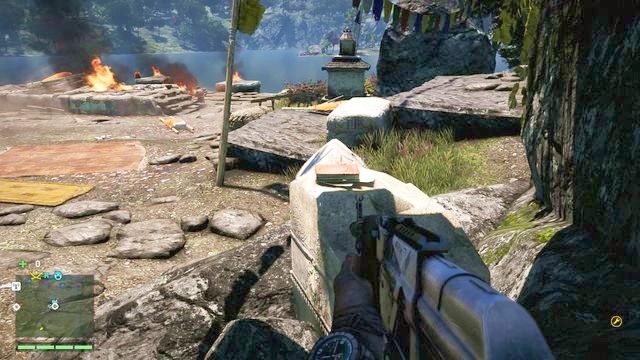 Dziennik znajdziesz na kamiennym podeście, który będziesz miał dokładnie za sobą, gdy spojrzysz w stronę jeziora - Południowy i centralny Kyrat | Dzienniki Mohana Ghalea | Far Cry 4 - Far Cry 4 - poradnik do gry