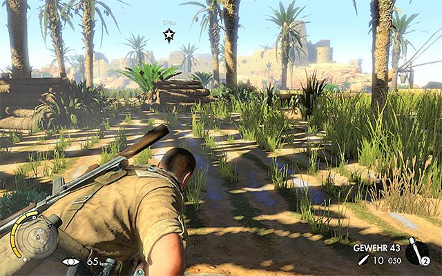 Powoli przemieszczaj się, staraj się chować w trawie i rozglądaj za dobrymi zasłonami - Przedostanie się do starego miasta | Misja 5 - Siwa Oasis - Sniper Elite III: Afrika - poradnik do gry