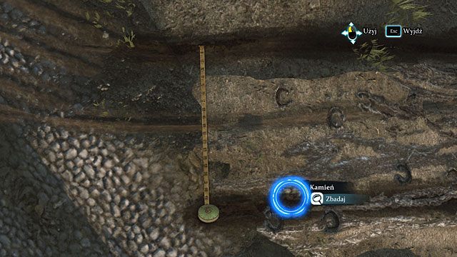 W zbliżeniu zmierz odległość między nimi i zbadaj je, podobnie jak wbity w ziemię kamień przy dolnym śladzie - Zbadaj tory prowadzące do kamieniołomu i rozejrzyj się po plaży - Zagadka na torach - Sherlock Holmes: Zbrodnia i kara - poradnik do gry