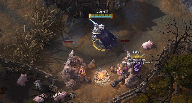 Giganty Oblężnicze są łatwym przeciwnikiem i zostały ulokowane przy każdej z alejek i zaczną przepychać najbliższą z nich, gdy przejmiesz ich obóz - Cursed Hollow/Przeklęta Kotlina | Rodzaje i opis map | Heroes of the Storm - Heroes of the Storm - poradnik do gry