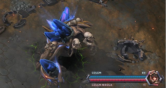 Golemy zaczynają swoją wędrówkę od bazy, a następnie kontynuują ją w miejscu w którym zostały pokonane - Haunted Mines/Nawiedzone Kopalnie | Rodzaje i opis map | Heroes of the Storm - Heroes of the Storm - poradnik do gry