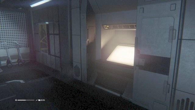 Żeby nie wracać tą samą drogą, usuń klamrę z zablokowanych drzwi po czym wróć do głównego pomieszczenia i udaj się na wprost ciebie - Dotrzyj do centrum łączności Seegson | Opis przejścia Obcy Izolacja - Obcy: Izolacja - poradnik do gry