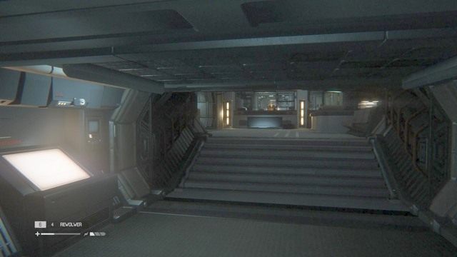 Wyjdź z windy i od razu po lewej stronie znajdziesz konsolę do aktualizacji mapy - Dostań się do pokoju łączności | Opis przejścia Obcy Izolacja - Obcy: Izolacja - poradnik do gry