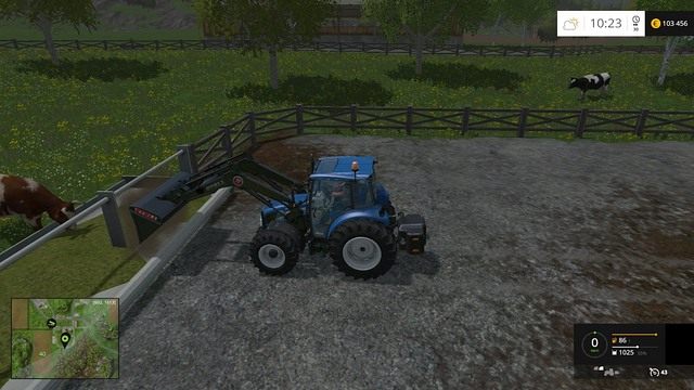 Aby zapełnić koryta, należy wykonać kilka kursów. - Krowy w Farming Simulator 15 | Hodowla - Farming Simulator 15 - poradnik do gry