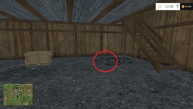 Wewnątrz drewnianego budynku, obok którego początkowo znajduje się pług, przy schodach - Sektor F: monety 70 - 89 | Złote monety w Farming Simulator 15 - Farming Simulator 15 - poradnik do gry
