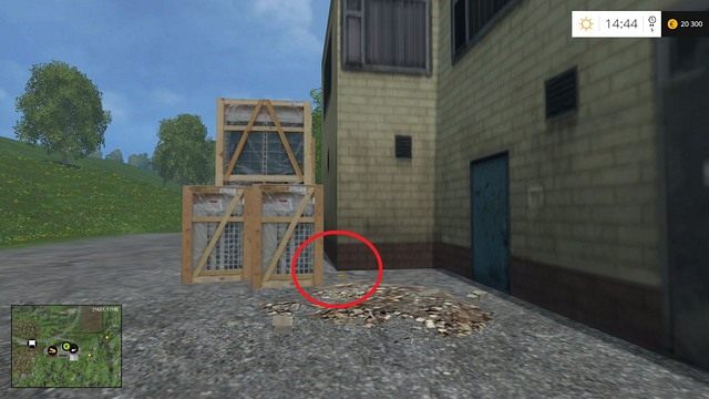 Za stacją benzynową, obok drewnianych skrzyń - Sektor G: monety 90 - 100 | Złote monety w Farming Simulator 15 - Farming Simulator 15 - poradnik do gry