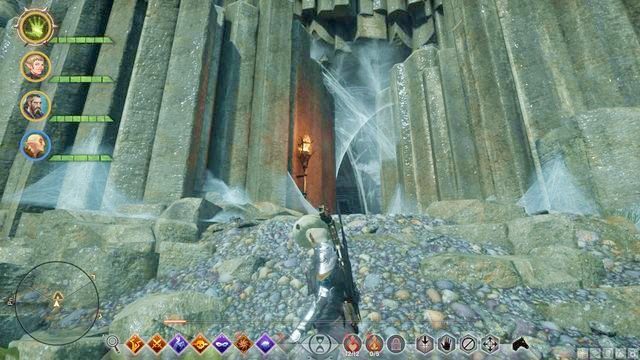 Wejście do pierwszej jaskini na północy - Dragon Age Inquisition: Ujarzmienie pomiotów (Keeping the Darkspawn Down) - Dragon Age: Inkwizycja - poradnik do gry