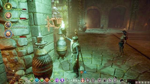 Jedna z pochodni, które musisz zaświecić - Dragon Age Inquisition: Grobowiec Rycerza (The Knights Tomb) - Dragon Age: Inkwizycja - poradnik do gry