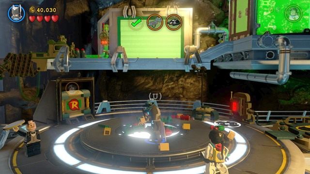 Zmień postać na Batmana i porozbijaj wszystkie obiekty, które znajdują się obok ciebie (szklane obiekty zniszczysz za pomocą stroju z sonarem) - Kostium Na Miarę Kosmosu | Opis przejścia Lego Batman 3 Poza Gotham - LEGO Batman 3: Poza Gotham - poradnik do gry