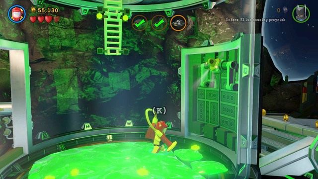 Po rozbiciu szklanych drzwi przejmij kontrolę nad Robinem i zaopatrz się w kombinezon ochronny - Kostium Na Miarę Kosmosu | Opis przejścia Lego Batman 3 Poza Gotham - LEGO Batman 3: Poza Gotham - poradnik do gry