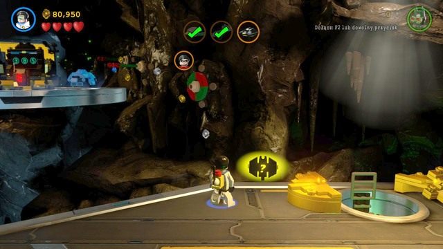 Po zniszczeniu złotej ściany na ziemi zostaną rozsypane klocki, z których stwórz komputer - Kostium Na Miarę Kosmosu | Opis przejścia Lego Batman 3 Poza Gotham - LEGO Batman 3: Poza Gotham - poradnik do gry