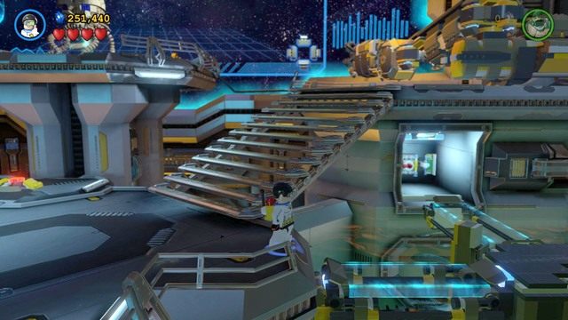 Po stworzeniu lampy zmień strój na kostium techniczny i odblokuj lewe ramię - Na Strażnicy Porządku | Opis przejścia Lego Batman 3 Poza Gotham - LEGO Batman 3: Poza Gotham - poradnik do gry