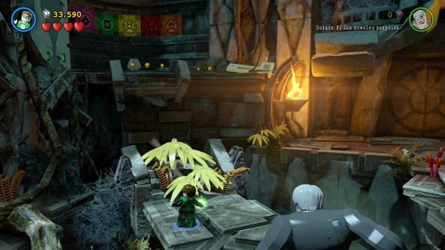 Po wejściu do kolejnej części lokacji podejdź do lewej strony jako Zielona Latarnia i zniszcz wszystkie obiekty, który się tam znajdują - Sezon Na Pomarańcze | Opis przejścia Lego Batman 3 Poza Gotham - LEGO Batman 3: Poza Gotham - poradnik do gry