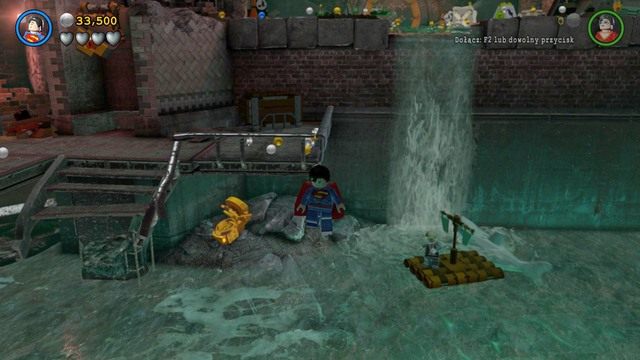 Piąta toaleta znajduje się na końcu, zaraz przy tratwie Adama Westa - Minizestawy | Pościek - sekrety w Lego Batman 3 Poza Gotham - LEGO Batman 3: Poza Gotham - poradnik do gry