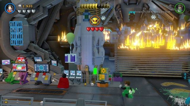 Pierwszy minizestaw zdobędziesz niszcząc pięć zawieszonych na balonach skrzyń - Minizestawy | Na Strażnicy Porządku - sekrety w Lego Batman 3 Poza Gotham - LEGO Batman 3: Poza Gotham - poradnik do gry