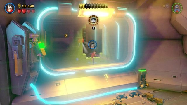 Po dostaniu się na drugą stronę możesz zebrać złoty klocek i wrócić na miejsce - Adam West / Czerwony klocek | Na Strażnicy Porządku - sekrety - LEGO Batman 3: Poza Gotham - poradnik do gry